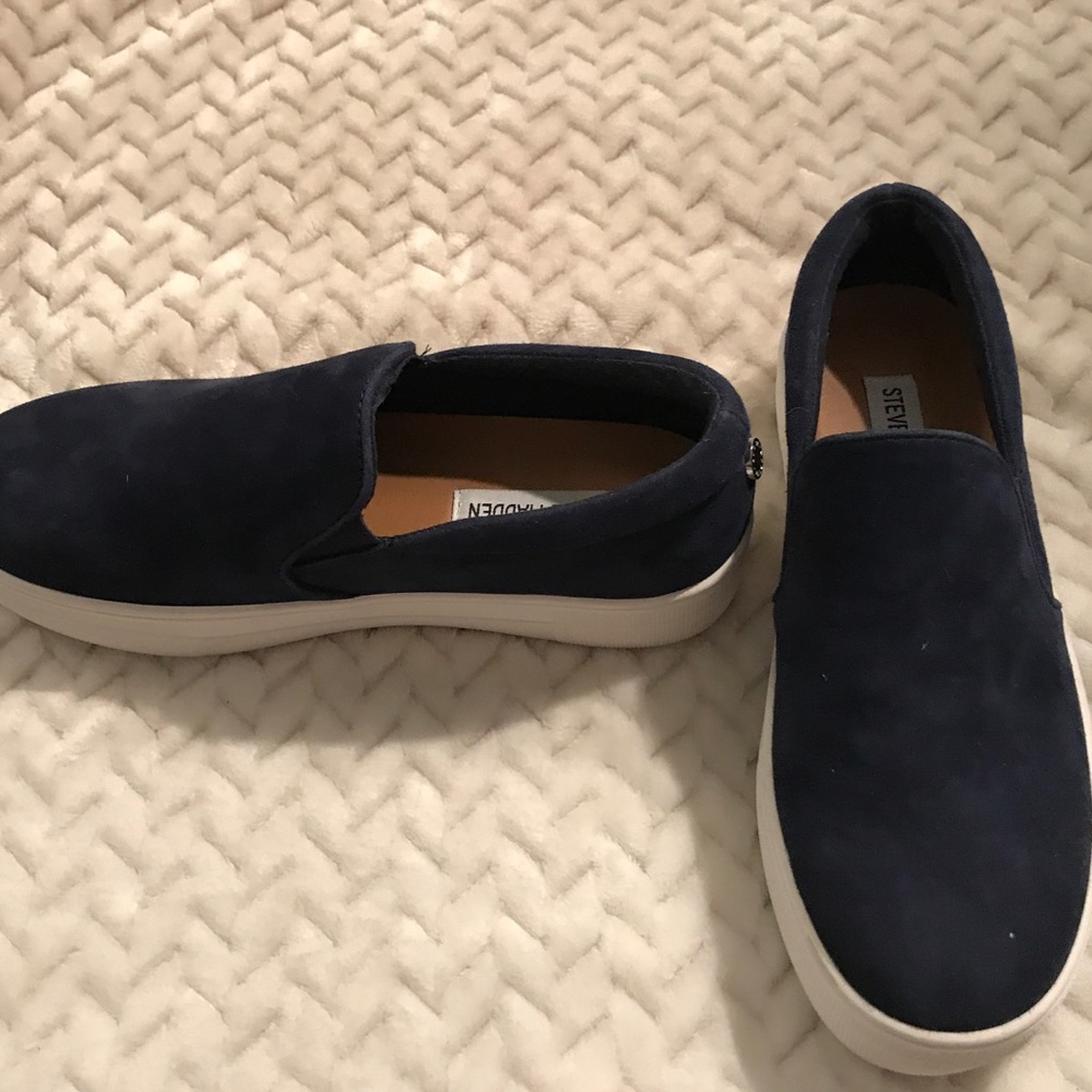 Steve Madden platform suede slip-on’s